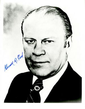 Gerald R. Ford signed Photograph