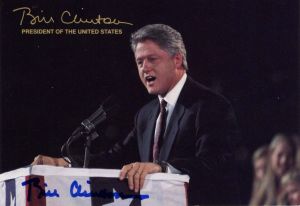Bill Clinton signed postcard - Autograph