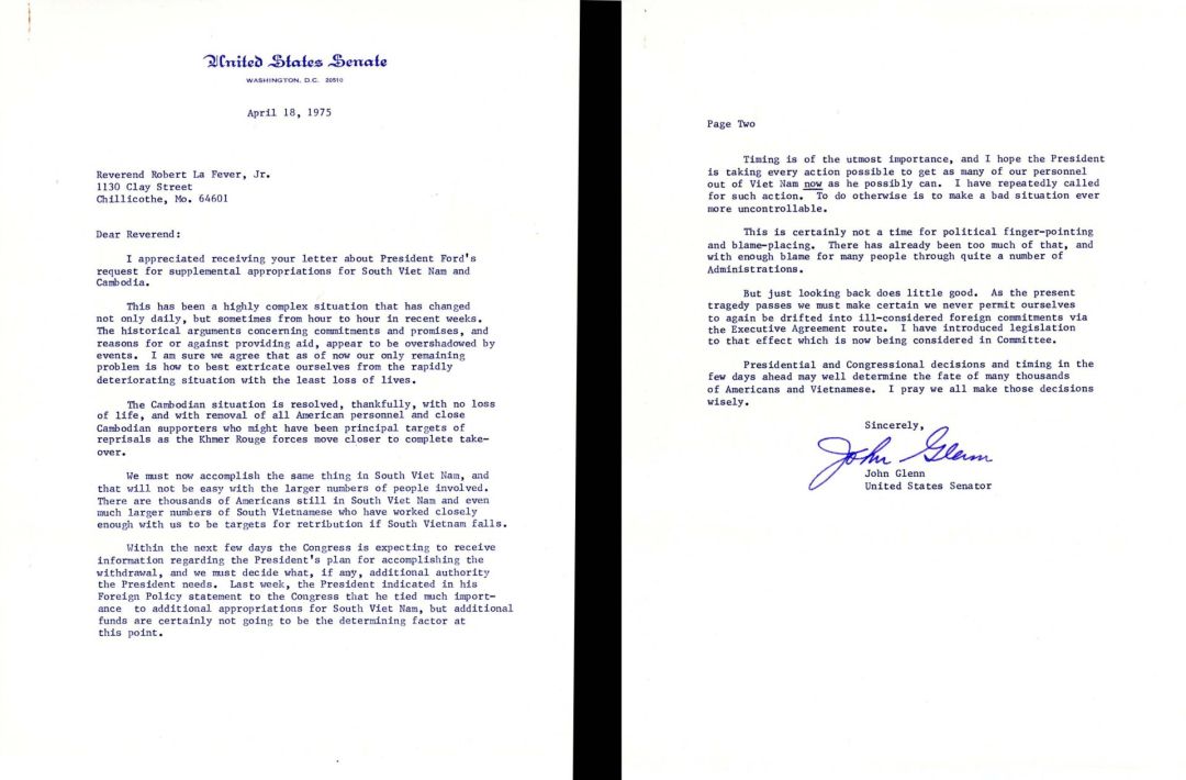 Typed Letter signed by John Glenn - Autographs of Famous People