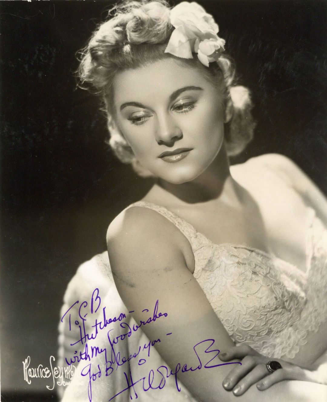 Signed Portrait of Hildegarde - Autographs of Famous People - Hildegarde Loretta Sell