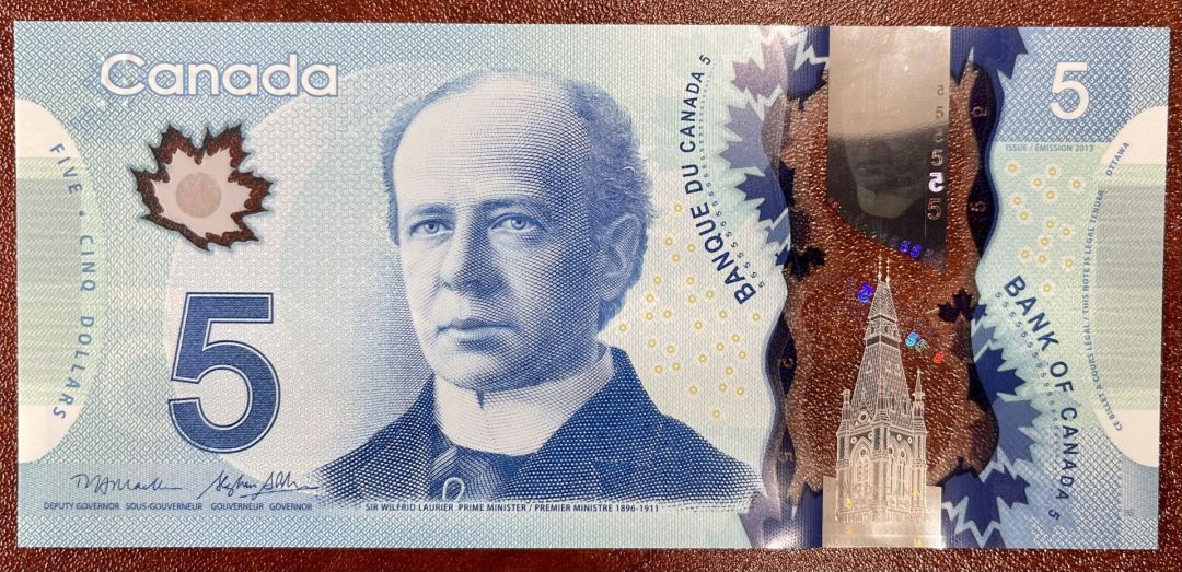Last One! Canada - 5 Canadian Dollars - P-106 Polymer - 2013 dated Foreign Paper Money