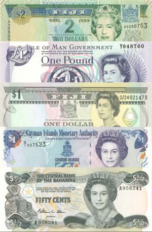 British Commonwealth - 1983-2003 dated Queen Elizabeth Money - P-42a, 30a, 89, 40b & 104a - Set of 5 Notes - Foreign Paper Money - Pound Sterling